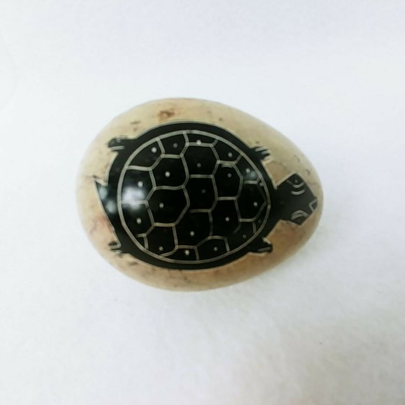Marble Egg Sea Turtle Artisan Etched Design Polished 3" - Picture 6 of 6